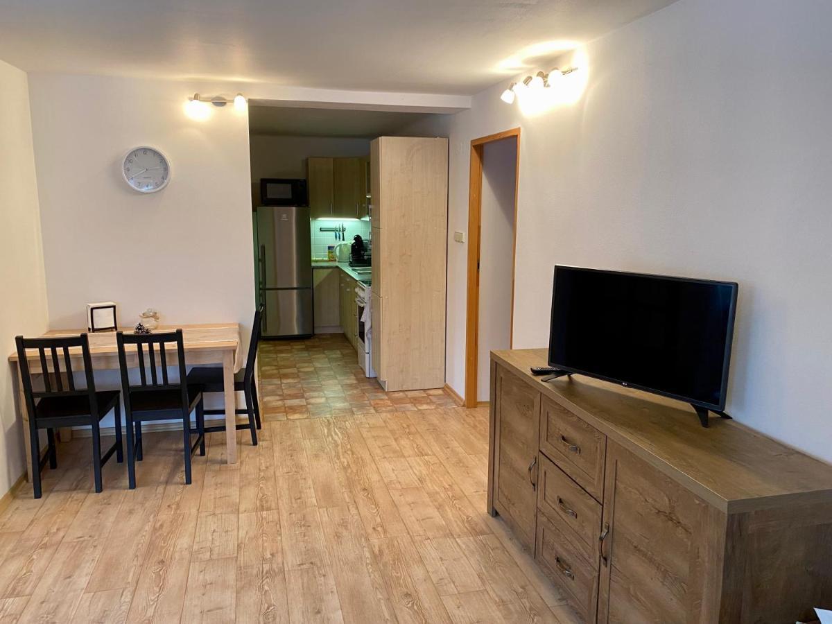 Pod Lesem Apartment Svoboda nad Upou